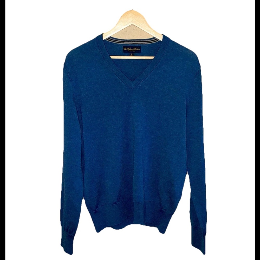 Brooks Brothers Italian yarn, V-neck pullover sweater